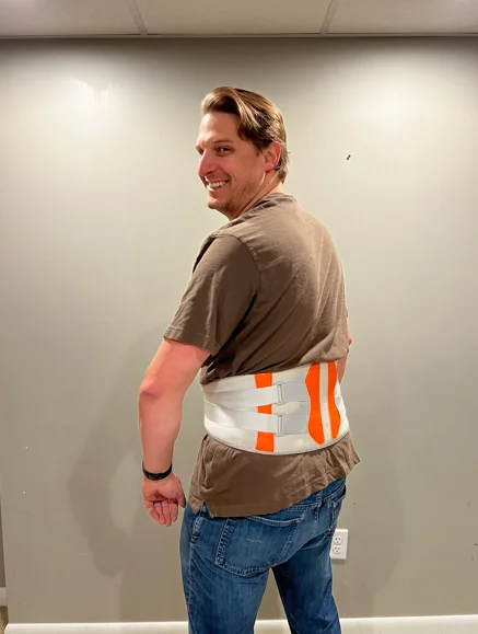 Kundenfoto Jonas mit OrthoGurt